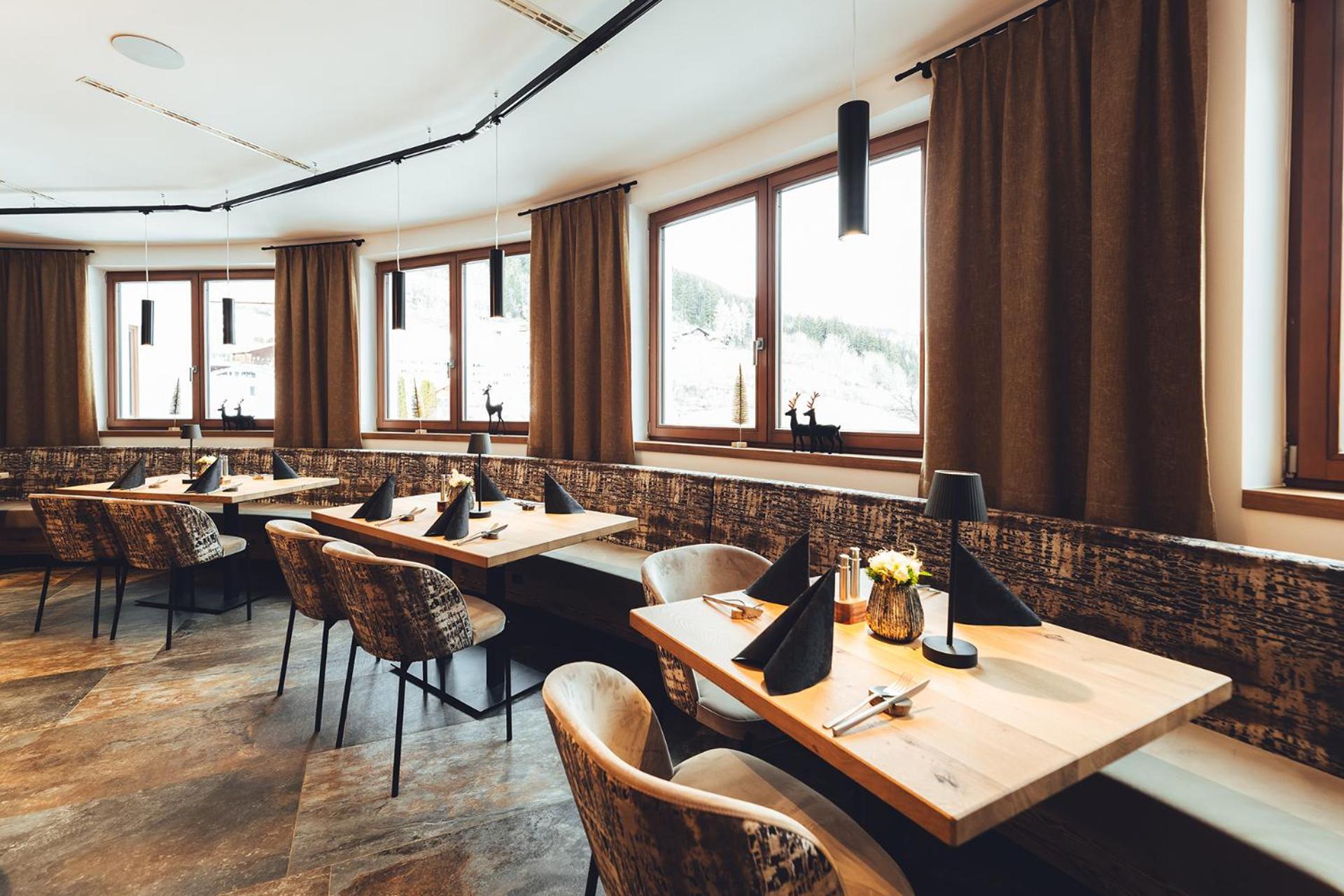Burgstadl Aparthotel & Restaurant Ladis Bagian luar foto