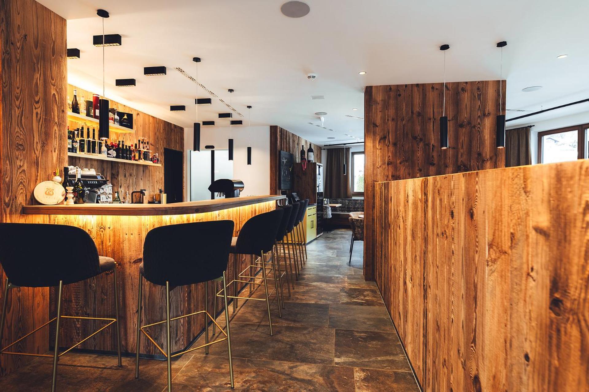 Burgstadl Aparthotel & Restaurant Ladis Bagian luar foto